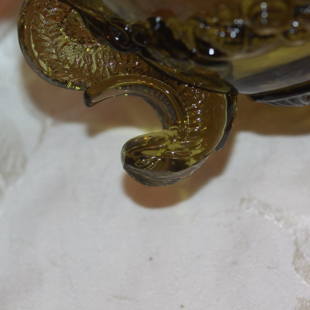 Westmoreland Glass Argonaut Candy Dish  Fish feet - Picture 5 of 5